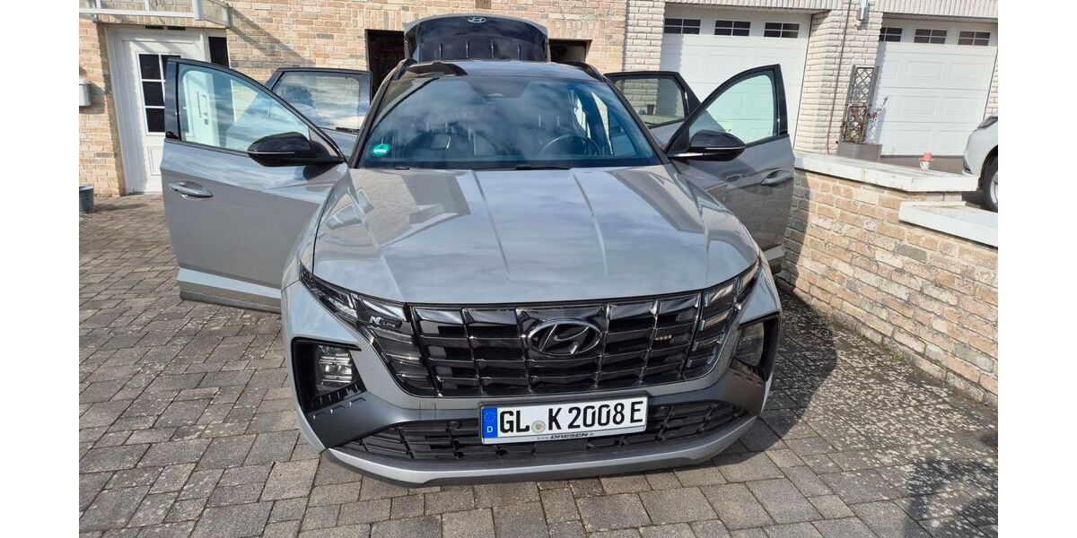 Hyundai TUCSON 60.000 km 22.700 &euro; Bergisch Gladbach 51429