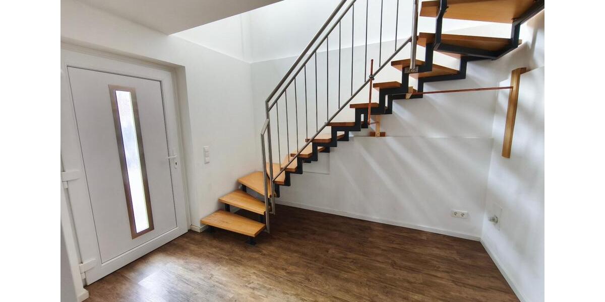 Maisonettenwohnung Marburg - 4 Zimmer, 136 m&sup2;, 1.407&euro; | Angebot:25988216