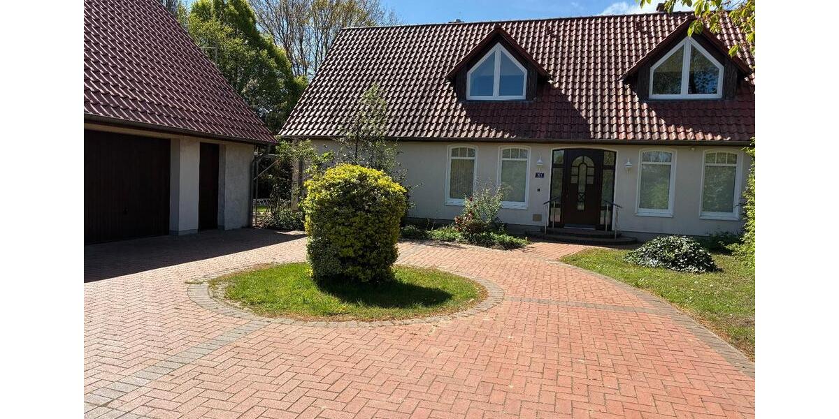 Doppelhaushälfte Quakenbrück - 7 Zimmer, 195 m&sup2;, 1.400&euro; | Angebot:26335855