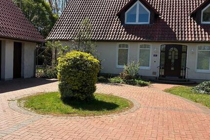 Haus Quakenbrück - 7 Zimmer, 195 m&sup2;, 1.400&euro; | Angebot:26335855
