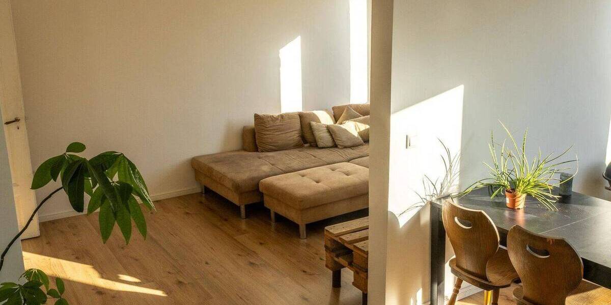 Etagenwohnung Nürnberg Sündersbühl - 4 Zimmer, 96 m&sup2;, 1.250&euro; | Angebot:26434460