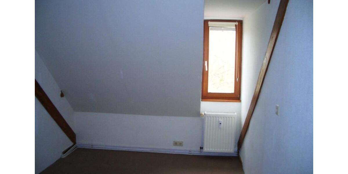 Dachgeschoßwohnung Lübz - 3 Zimmer, 83 m&sup2;, 549&euro; | Angebot:23543814