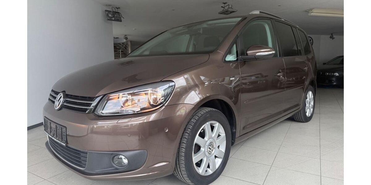 VW Touran 135.000 km 11.499 &euro; Idstein 65510