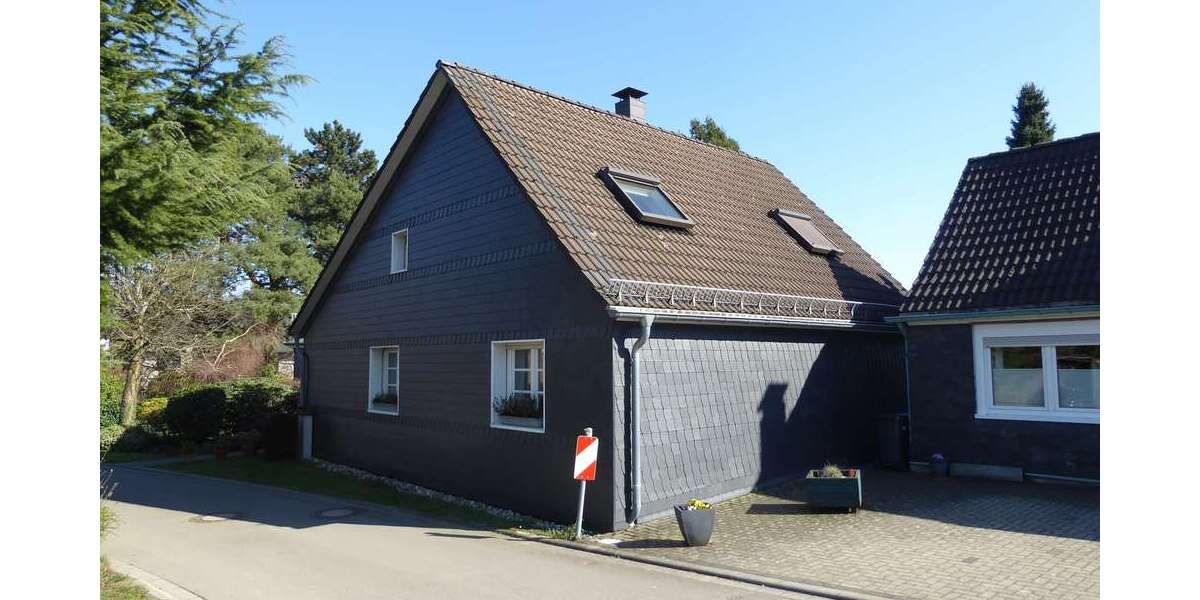 Einfamilienhaus Wermelskirchen - 4 Zimmer, 140 m&sup2;, 295.000&euro; | Angebot:26096228
