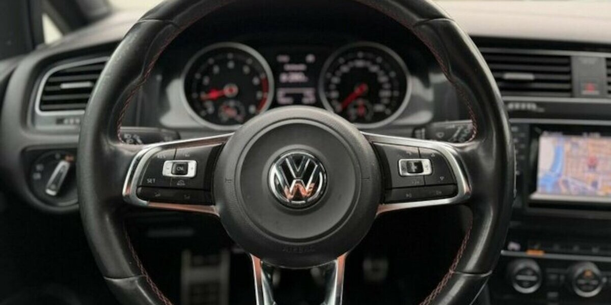 VW Golf VII Lim. GTI BMT Kamera ABT 300 PS 198.000 km 12.990 &euro; Neckarsulm 74172