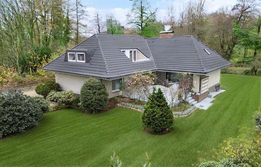 Haus zum Kaufen in Trittau 890.000 € 283 m²