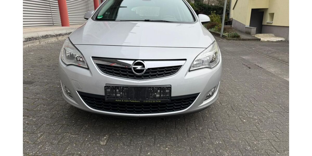Opel Astra 141.000 km 3.999 &euro; Paderborn 33100