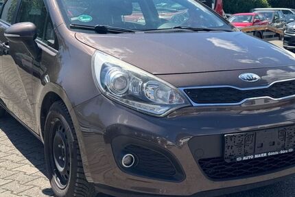 Kia Rio 227.000 km 2.390 &euro; Baienfurt 88255