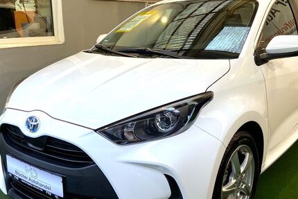 Toyota Yaris 11.000 km 18.950 € Berlin/Schöneberg 10827