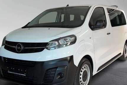 Opel Vivaro 25.300 km 22.890 € München 80339