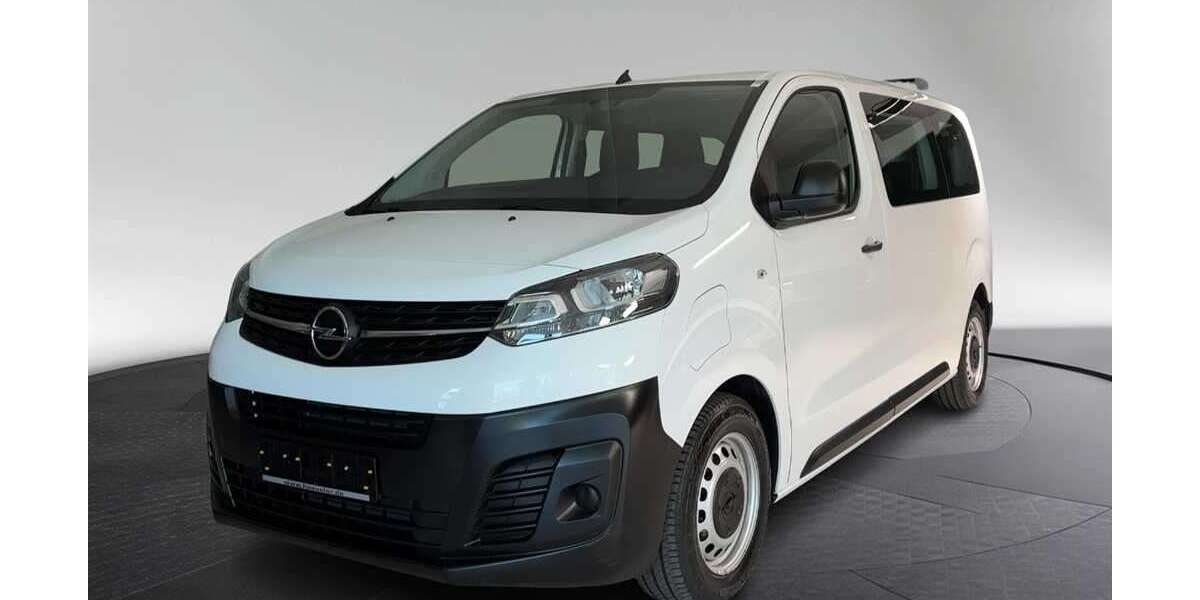 Opel Vivaro 25.300 km 22.890 € München 80339