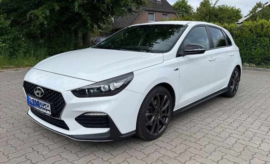 i30