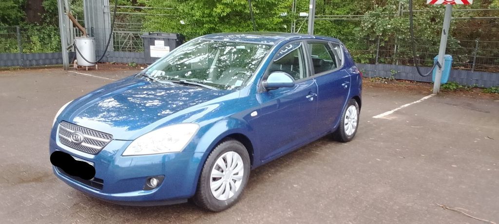 Kia ceed / Ceed 224.000 km 2.200 &euro; Bielefeld 33604