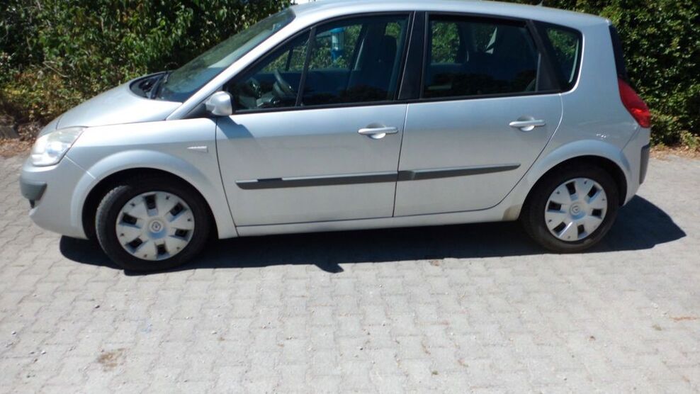 Renault Scenic 233.000 km 1.500 € Arnstadt / OT Dornheim 99310