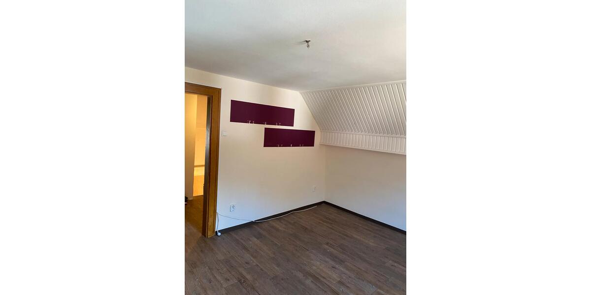 Etagenwohnung Bad Liebenstein - 4 Zimmer, 100 m&sup2;, 1.050&euro; | Angebot:25415446