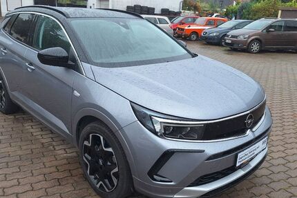 Opel Grandland (X) 28.407 km 22.990 &euro; Hergisdorf 06313