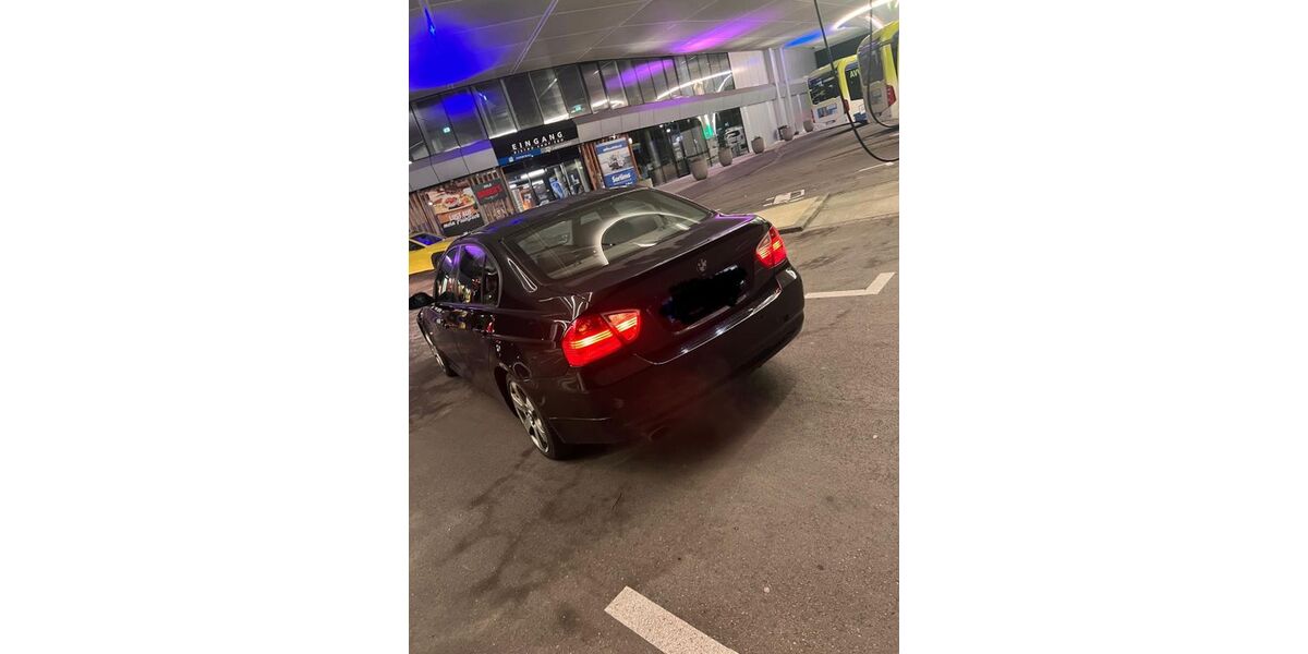 BMW 318 201.000 km 2.650 &euro; Balzhausen 86483