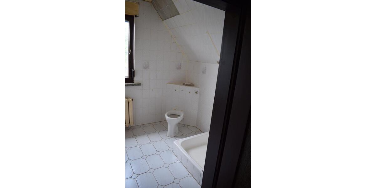 Einfamilienhaus Burg - 5 Zimmer, 130 m&sup2;, 128.000&euro; | Angebot:26940909