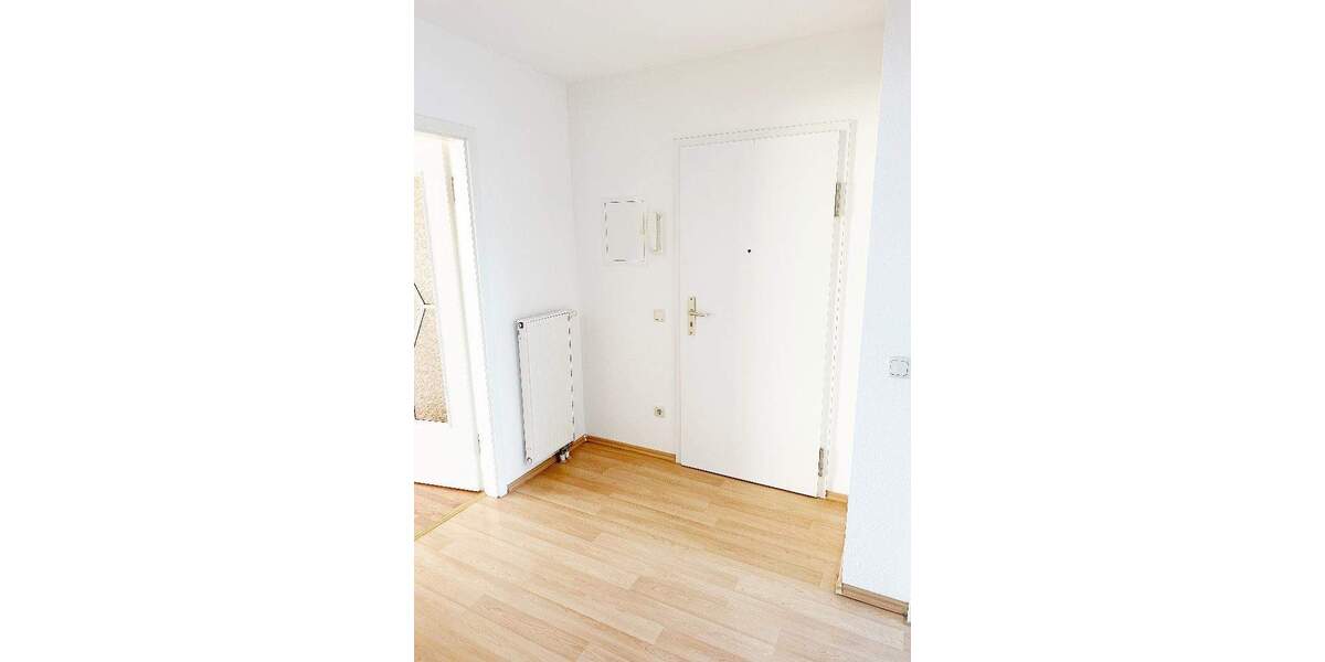 Etagenwohnung Riesa Gröba - 3 Zimmer, 74 m&sup2;, 600&euro; | Angebot:24973610