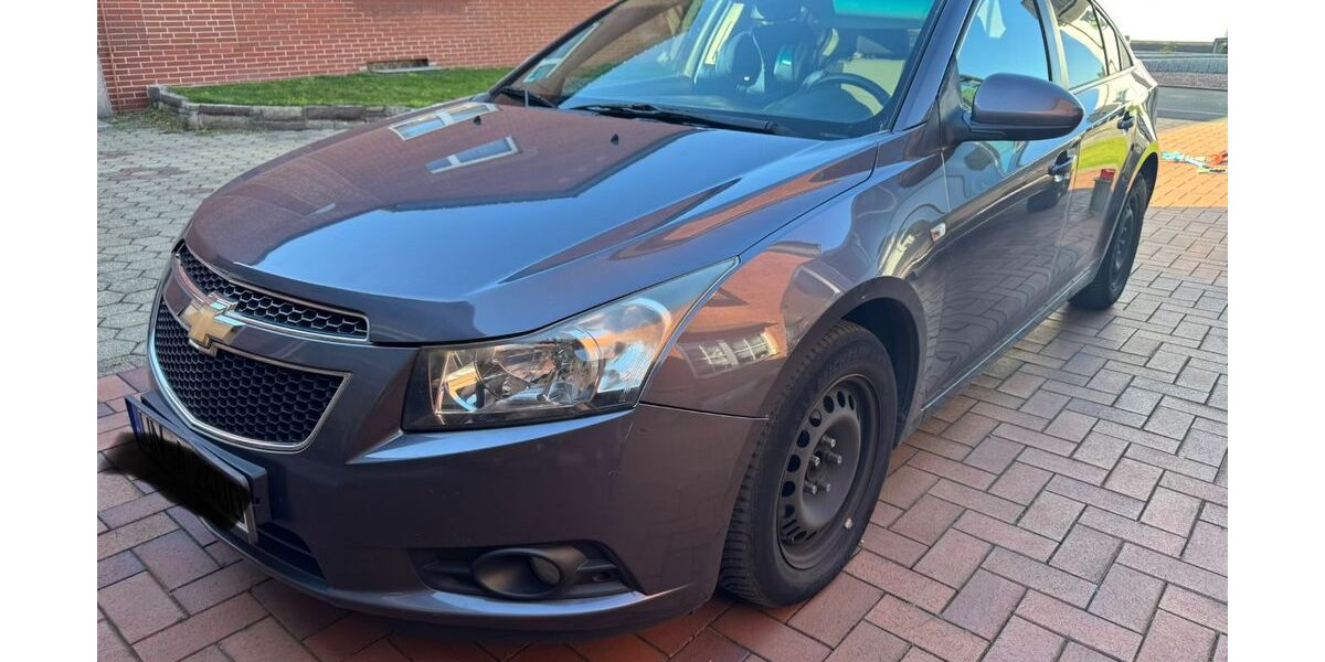 Chevrolet Cruze 258.504 km 1.900 &euro; Lünen 44532