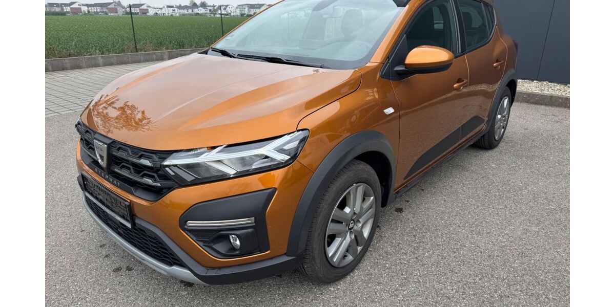 Dacia Sandero 83.000 km 9.499 &euro; Ingolstadt 85049