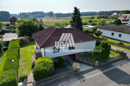 Haus zum Kaufen in Amberg-Fuchsstein 329.000 € 120 m² 4 zimmer