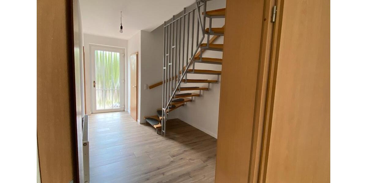 Doppelhaushälfte Wandlitz - 5 Zimmer, 120 m&sup2;, 2.000&euro; | Angebot:26672247