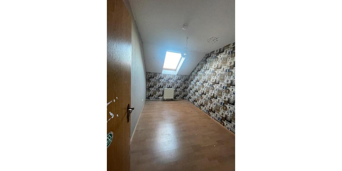 Reihenhaus Dollern - 10 Zimmer, 230 m&sup2;, 2.150&euro; | Angebot:24293689