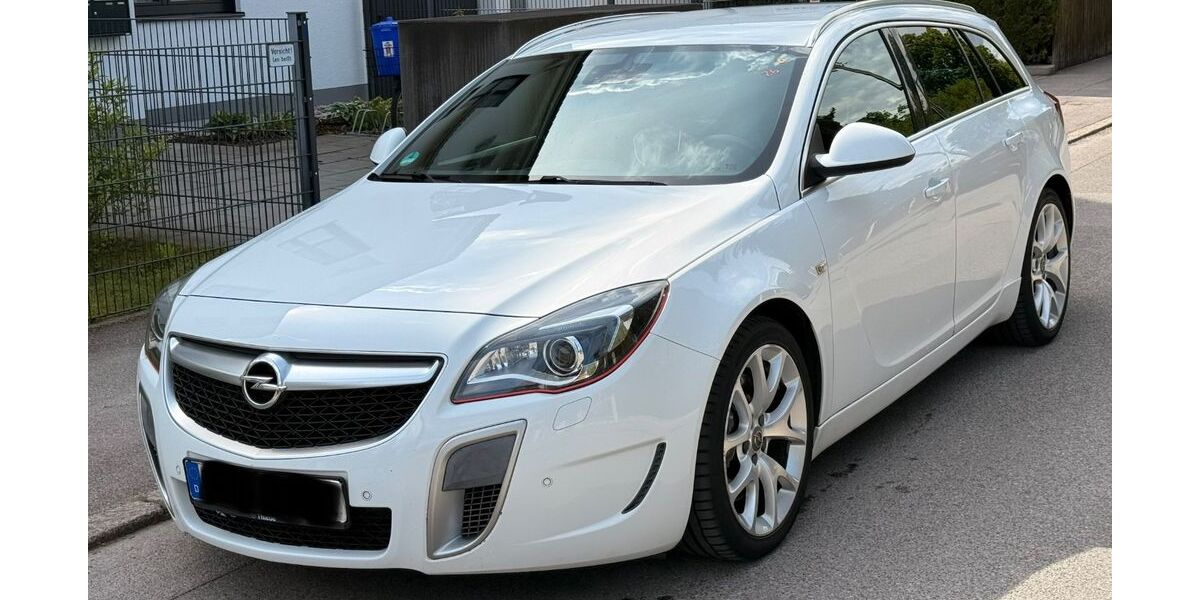 Opel Insignia 149.000 km 9.900 &euro; München 81827