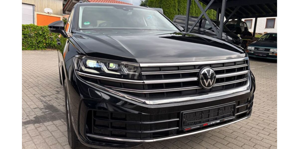 VW Touareg 22.900 km 49.890 &euro; Eging am See 94535