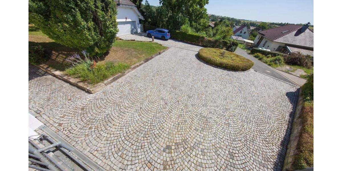 Einfamilienhaus Bad Rodach Heldritt - 7 Zimmer, 280 m&sup2;, 794.000&euro; | Angebot:25706988