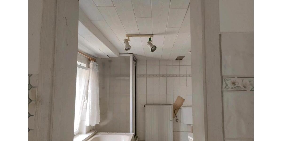 Einfamilienhaus Nossen - 6 Zimmer, 184 m&sup2;, 171.000&euro; | Angebot:26331355