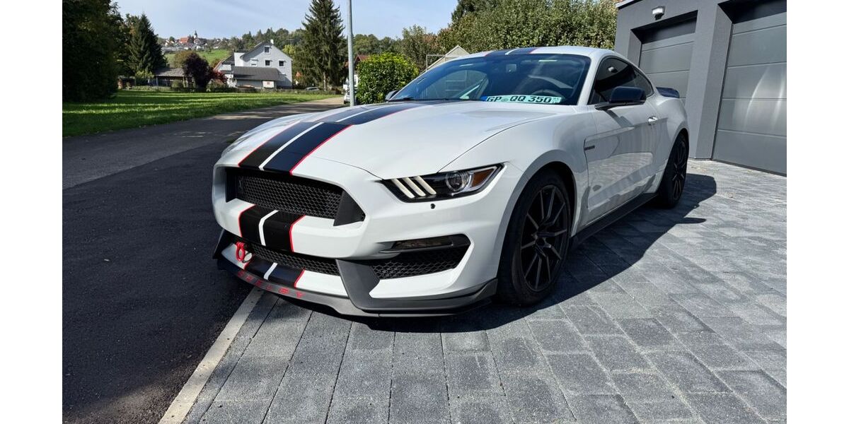 Ford Mustang 65.150 km 57.999 &euro; Dürnau 73105
