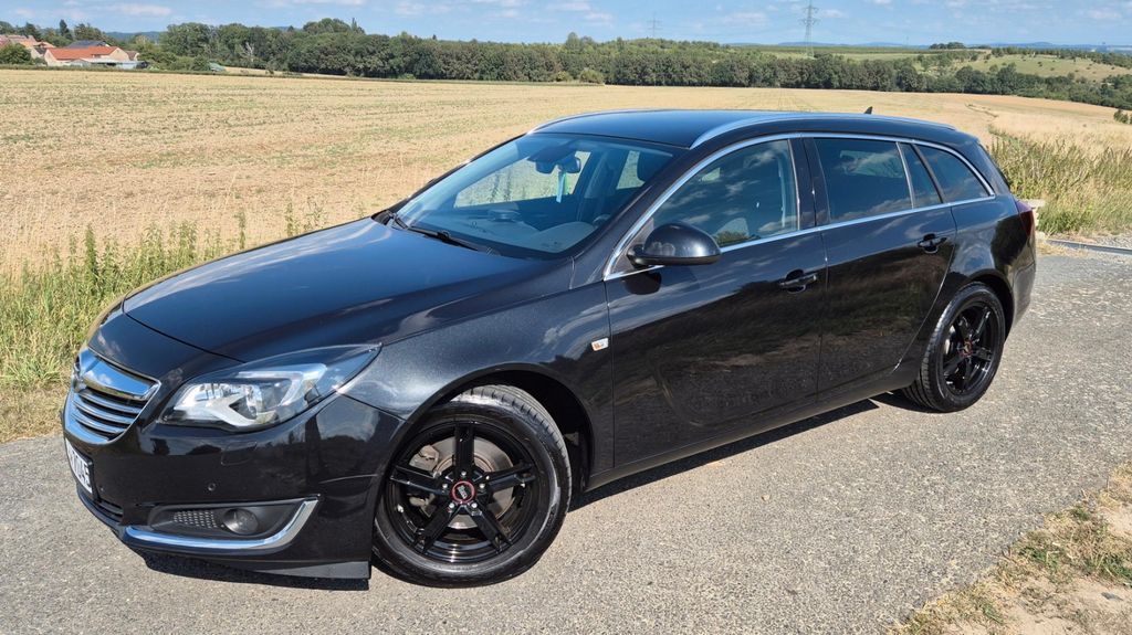 Opel Insignia 168.000 km 8.995 &euro; Dresden 01257