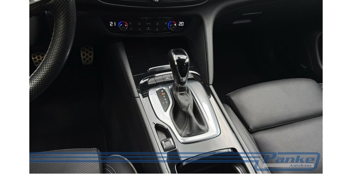 Opel Insignia OPC-Line 4x4*HUD*Bose*360°*LED*Memo* 158.082 km 12.990 &euro; Berlin 13187