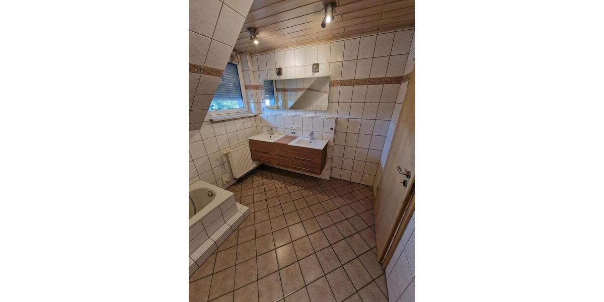 Einfamilienhaus Grub am Forst - 4 Zimmer, 115 m&sup2;, 900&euro; | Angebot:24863296