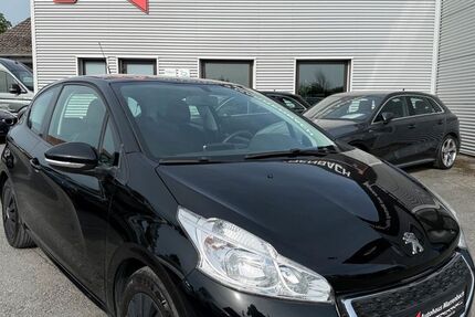 Peugeot 208 114.000 km 3.999 &euro; Anröchte 59609
