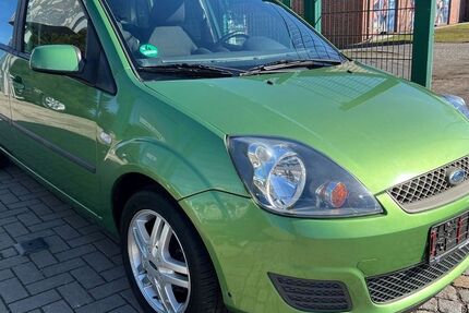 Ford Fiesta 128.000 km 2.790 &euro; Berlin Weißensee-Pankow 13086