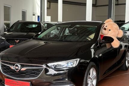 Opel Insignia 108.000 km 14.999 &euro; Bremen 28199