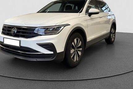 VW Tiguan 64.590 km 25.950 &euro; Manching 85077