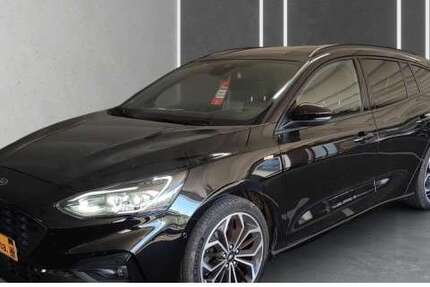 Ford Focus 40.000 km 20.888 € Berlin 10709