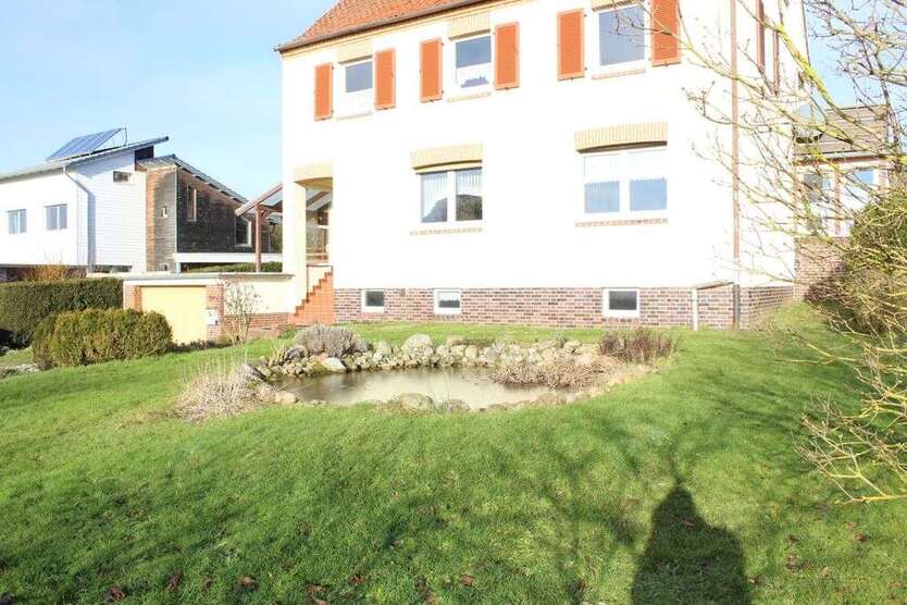 Haus zum Kaufen in Holle 360.000 € 190 m²