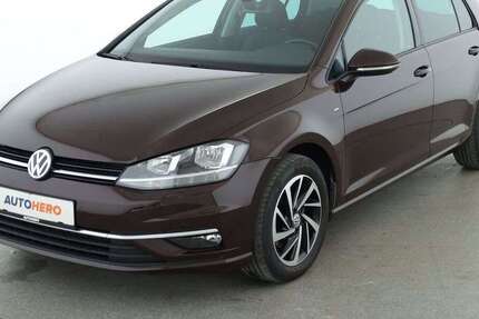VW Golf 99.234 km 13.540 € Frankfurt am Main 65936