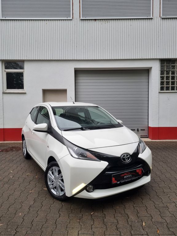 Toyota Aygo (X) 116.000 km 6.200 € Gelnhausen 63571