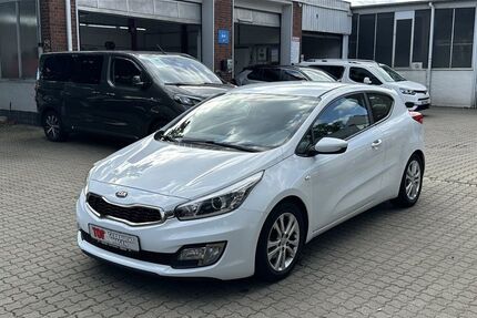 Kia pro ceed / ProCeed 81.065 km 7.990 &euro; Berlin 13403