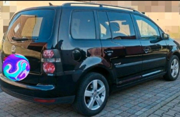 VW Touran 210.000 km 7.500 &euro; Fürstenwalde/Spree 15517