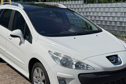 Peugeot 308 105.000 km 2.499 &euro; Stuhr 28816