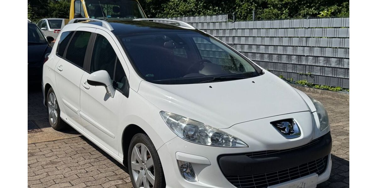 Peugeot 308 105.000 km 2.499 &euro; Stuhr 28816