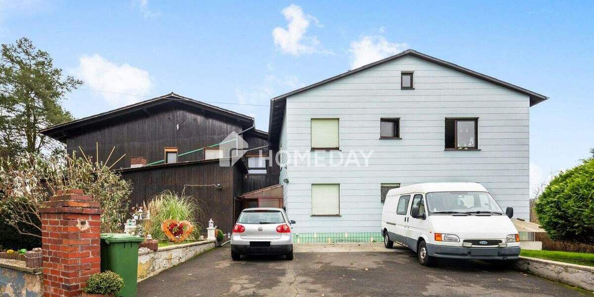 Liegenschaft mit 2 Wohnhäusern, Gewächshäusern und großem Grundstück 9 zimmer