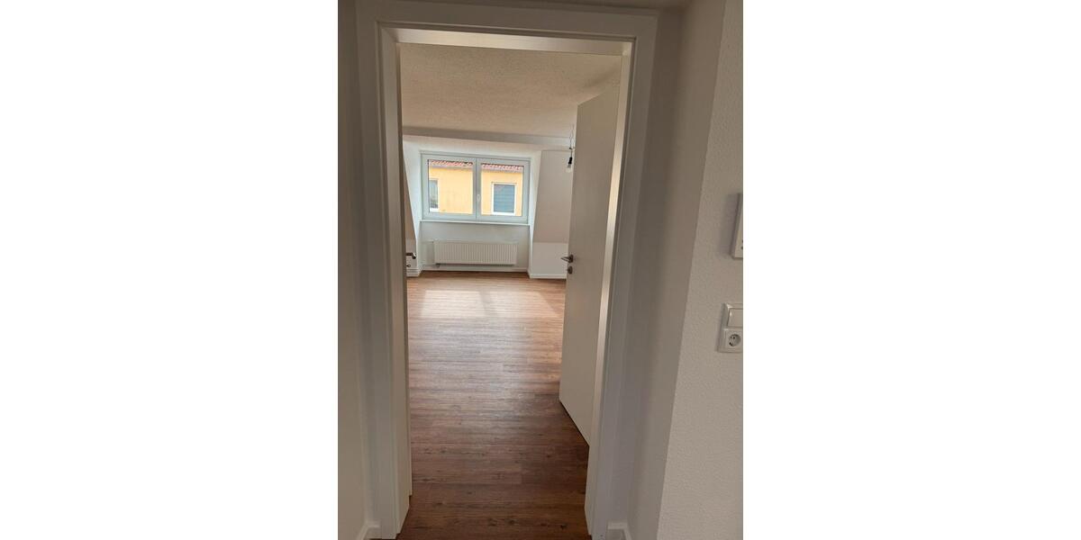 Dachgeschoßwohnung Schleswig - 2 Zimmer, 68 m&sup2;, 815&euro; | Angebot:26456436